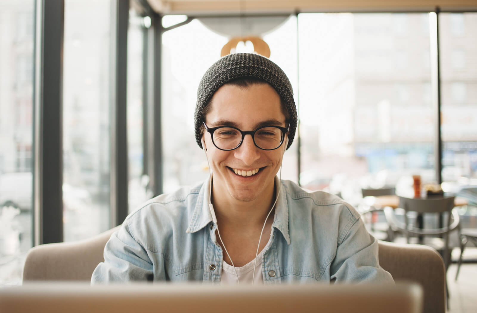 Computer store wear glasses